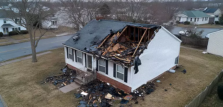 Why Choose Us for Selling Damaged House in Davenport, IA?