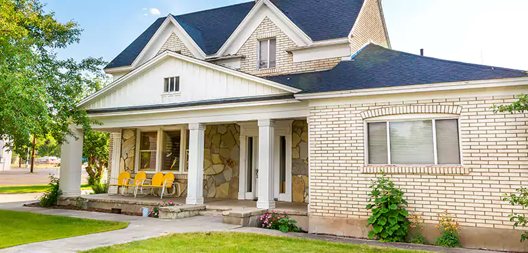 Why Homeowners in Cedar Rapids Sell Their Houses After Losing a Job – And How We Can Help
