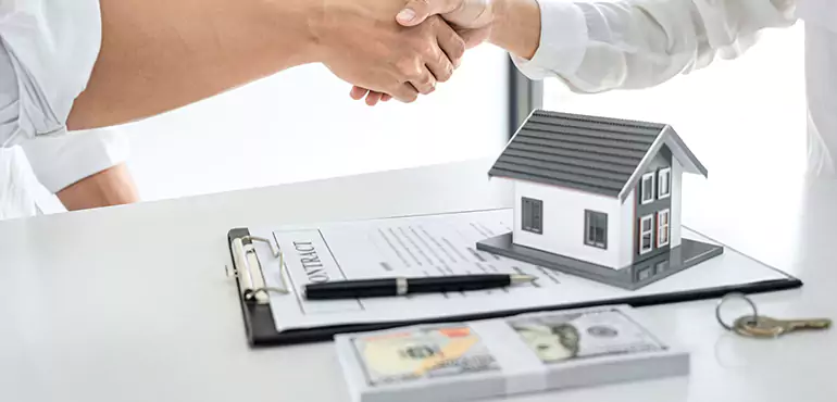 Why Choose Sheldon Home Buyers to Buy Your Home Off Market On Cash in Sheldon, IA?