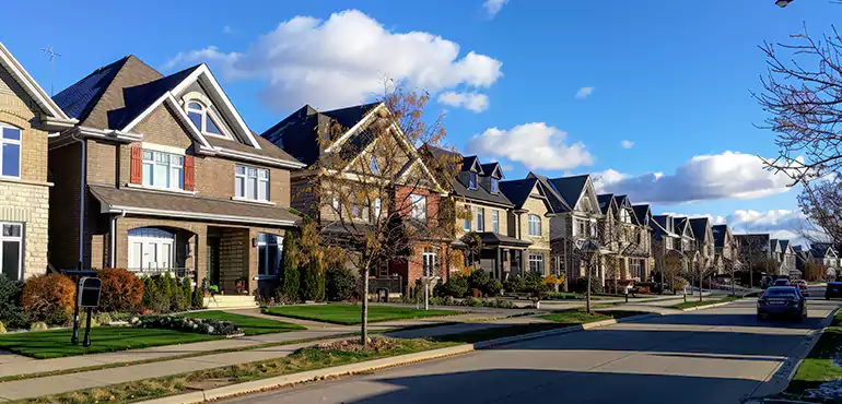 Why Choose Us for Selling Your Foreclosed House in Bettendorf, IA?
